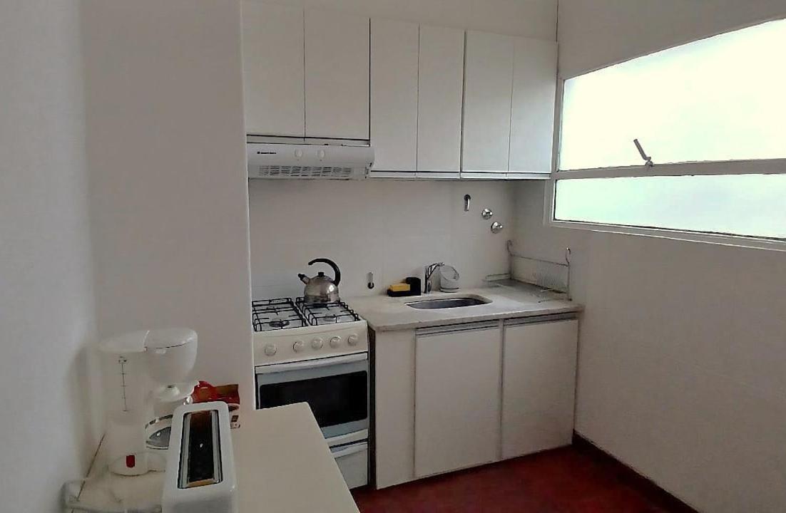 La Puerta Roja Apartment *